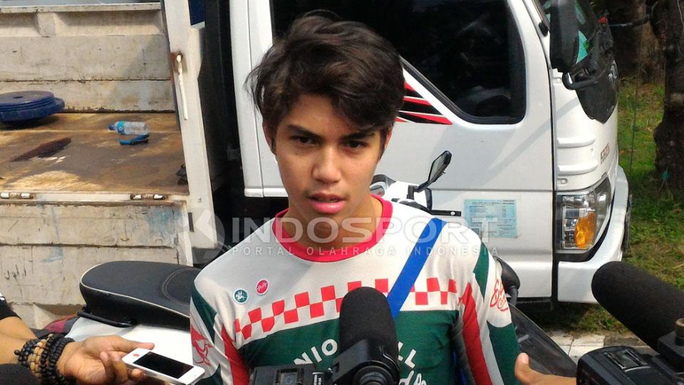 Disaksikan Ahmad Dhani, Ahmad El Jallaludin Rumi alias El Rumi ngamuk dan bikin KO Winson Reynaldi dalam duel tinju di ajang Holywings Sport Show (HSS).